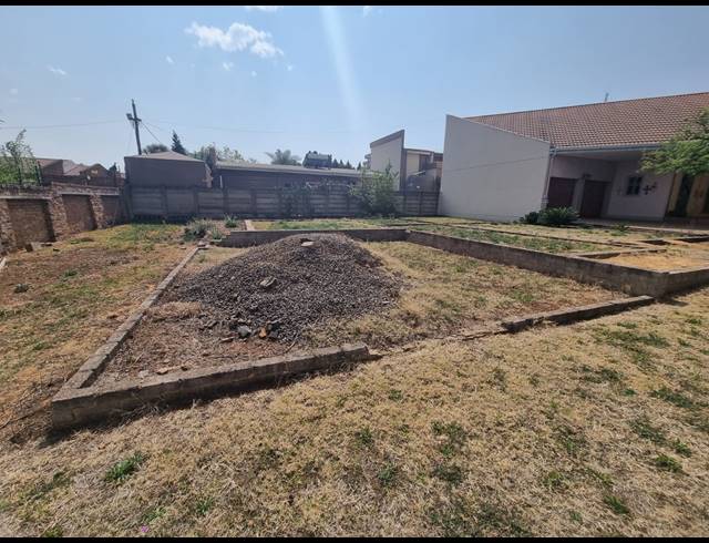 777M² VACANT LAND FOR SALE IN VANDERBIJLPARK SW 5